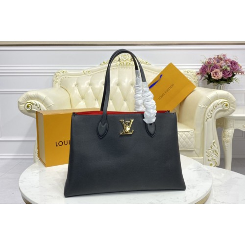 Louis Vuitton M57345 Lockme Shopper handbag In Black Grained calf leather